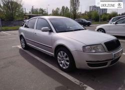 Седан Skoda Superb I 2002 у Києві