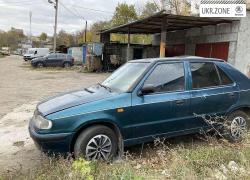 Хэтчбек 5 дверей Skoda Felicia 1998 в Кропивни́цком