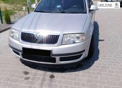 Седан Skoda Superb 2006 в Надворной