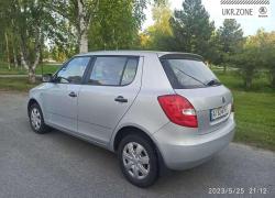 Хэтчбек 5 дверей Skoda Fabia II Рестайлинг 2012 в Буче