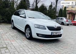 Универсал 5 дверей Skoda Octavia 2017 в Днепре