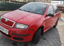 Хэтчбек 5 дверей Skoda Fabia 2004 в Сумах