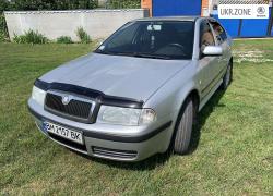 Лифтбек Skoda Octavia 2005 в Ромнах