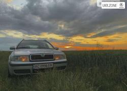 Універсал 5 дверей Skoda Octavia 2000 у Луцьку
