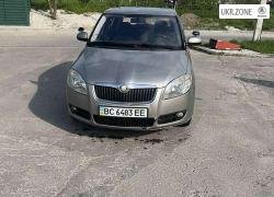 Хэтчбек 5 дверей Skoda Fabia II 2008 в Львове