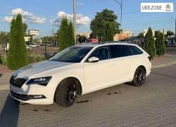 Универсал 5 дверей Skoda Superb III 2017 в Житомире