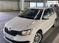 Хэтчбек 5 дверей Skoda Fabia III 2016 в Киеве