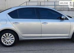Лифтбек Skoda Octavia 2013 в Черкассах