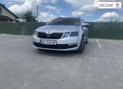Универсал 5 дверей Skoda Octavia 2017 в Вараше