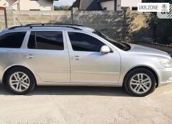 Універсал 5 дверей Skoda Octavia II (A5) Рестайлінг 2012 у Тячеві