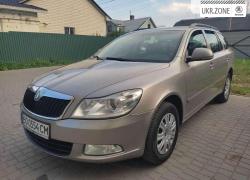 Универсал 5 дверей Skoda Octavia 2010 в Черновцах
