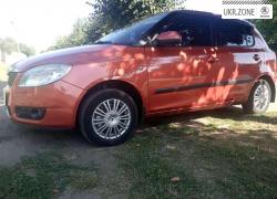 Хэтчбек 5 дверей Skoda Fabia II 2008 в Тростянце