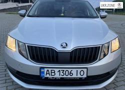 Универсал 5 дверей Skoda Octavia 2017 в Львове