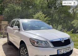 Универсал 5 дверей Skoda Octavia II (A5) Рестайлинг 2012 в Львове