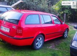 Универсал 5 дверей Skoda Octavia I (Tour) Рестайлинг 2002 в Золочеве