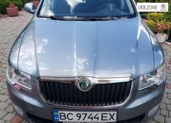 Универсал 5 дверей Skoda Superb II 2011 в Стрые