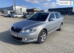 Универсал 5 дверей Skoda Octavia II (A5) Рестайлинг 2012 в Черновцах
