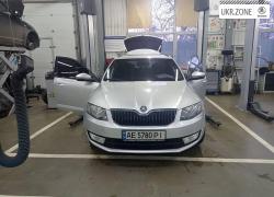 Универсал 5 дверей Skoda Octavia 2013 в Днепре