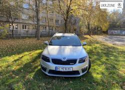 Универсал 5 дверей Skoda Octavia III (A7) 2016 в Львове