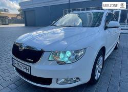 Універсал 5 дверей Skoda Superb 2013 у Одесі