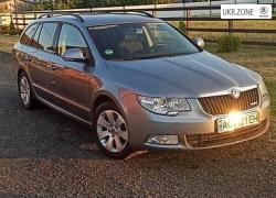 Универсал 5 дверей Skoda Superb II 2011 в Камень-Каширском