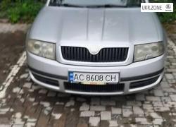 Седан Skoda Superb 2006 у Луцьку