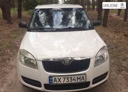 Хэтчбек 5 дверей Skoda Fabia II 2008 в Харькове