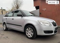 Универсал 5 дверей Skoda Fabia II 2009 в Киеве
