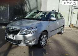 Универсал 5 дверей Skoda Fabia II Рестайлинг 2011 в Днепре