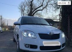 Компактвен Skoda Roomster 2010 у Новоград-Волинському