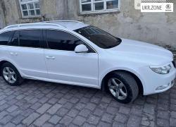 Универсал 5 дверей Skoda Superb II 2012 в Львове
