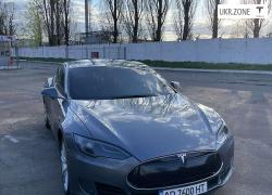 Ліфтбек Tesla Model S I 2013 у Києві