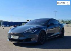 Лифтбек Tesla Model S 2016 в Днепре