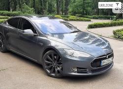 Лифтбек Tesla Model S I 2013 в Киеве
