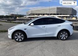 Позашляховик 5 дверей Tesla Model Y I 2020 у Львові