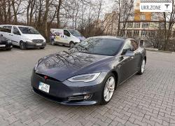 Лифтбек Tesla Model S I 2015 в Черновцах