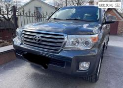 Внедорожник 5 дверей Toyota Land Cruiser VI (200 Series) Рестайлинг 2013 в Виннице