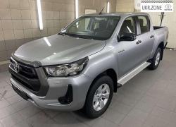 Пикап двойная кабина Toyota Hilux VIII Рестайлинг 2 2022 в Умане