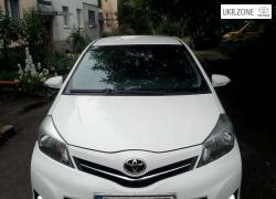 Хэтчбек 5 дверей Toyota Yaris X (P150) 2014 в Хмельницком