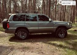 Внедорожник 5 дверей Toyota Land Cruiser V (100 Series) 1998 в Сумах