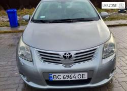 Седан Toyota Avensis III 2010 у Львові