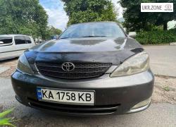 Седан Toyota Camry 2002 в Киеве