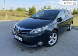 Универсал 5 дверей Toyota Avensis 2011 в Умане