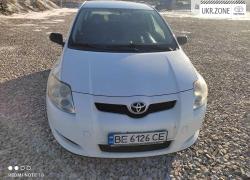 Toyota Auris 2009 в Глыбокой
