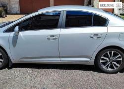 Седан Toyota Avensis III Рестайлінг 2012 у Пирятині
