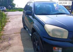 Toyota RAV4 2002 в Ромнах