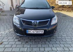 Універсал 5 дверей Toyota Avensis III 2010 у Львові