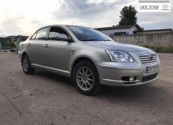 Седан Toyota Avensis II 2004 в Чернигове