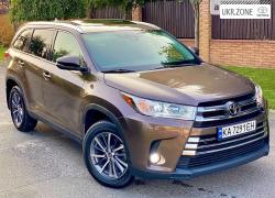 Внедорожник 5 дверей Toyota Highlander 2019 в Киеве