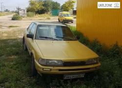 Седан Toyota Camry II (V20) 1987 у Одесі